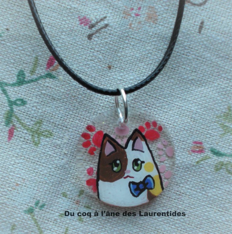 Collier chat